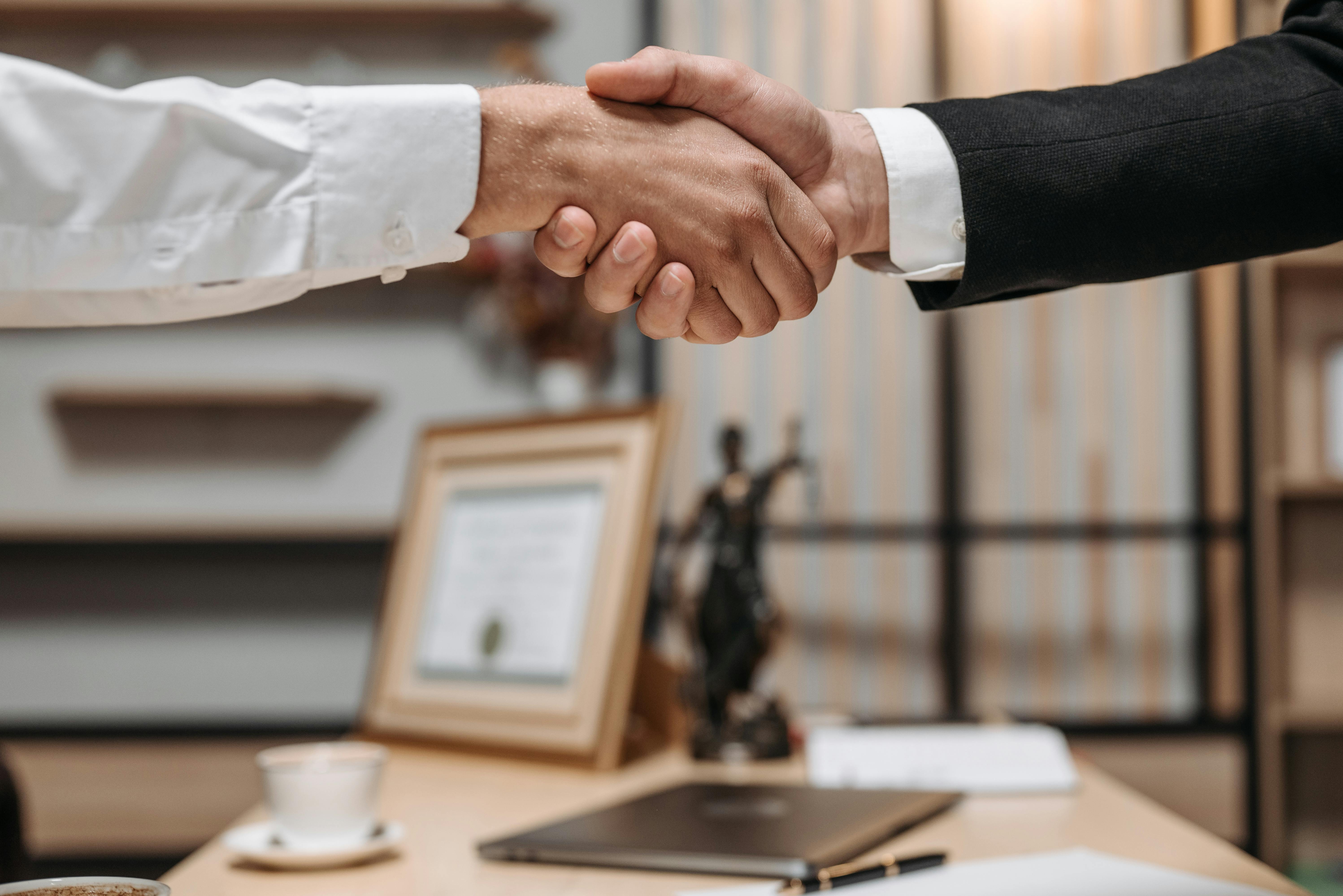 Handshake - Technical consulting